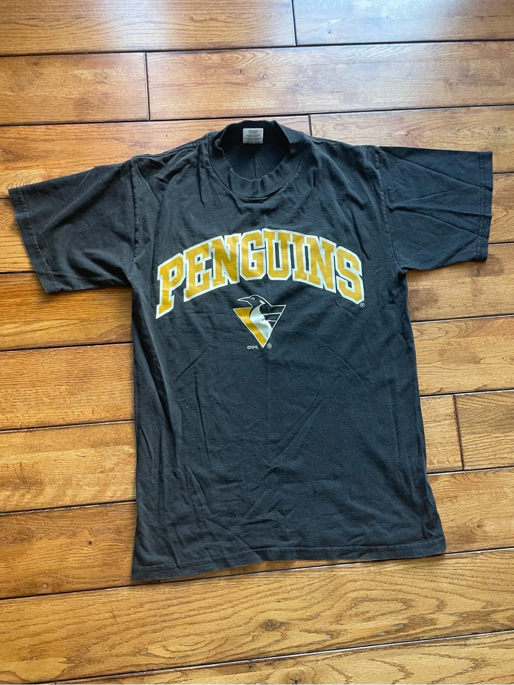 Vintage NHL Pittsburgh Penguins Black Tee with Yellow Logo